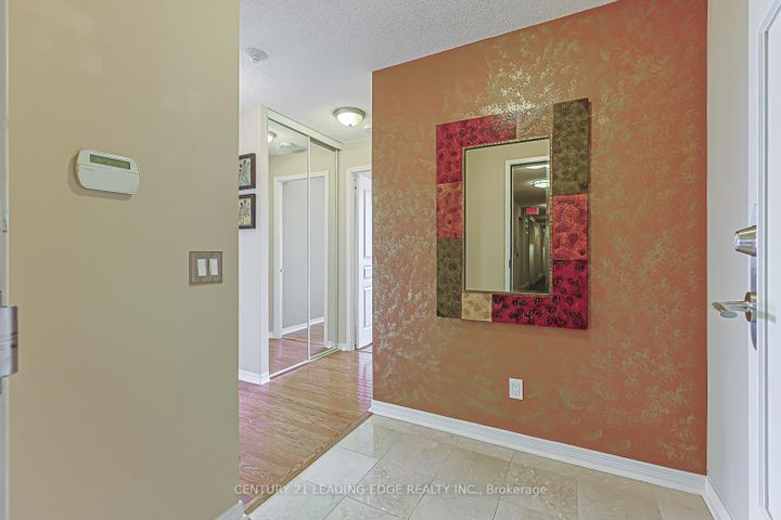 Photo 14 at 604 - 330 RED MAPLE Road, Langstaff, Richmond Hill