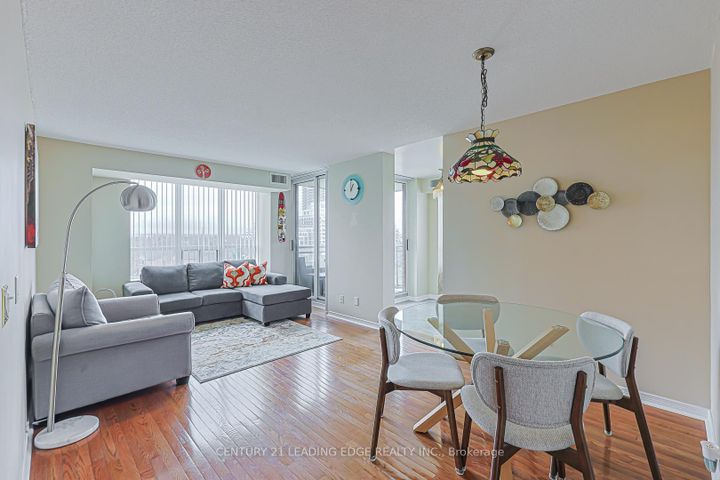 Photo 16 at 604 - 330 RED MAPLE Road, Langstaff, Richmond Hill