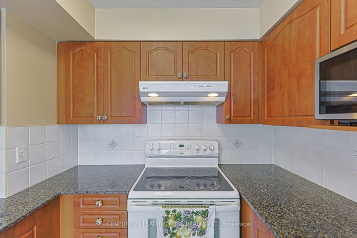 Photo 32 at 604 - 330 RED MAPLE Road, Langstaff, Richmond Hill