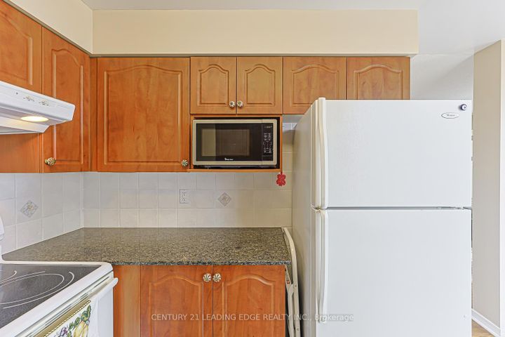 Photo 33 at 604 - 330 RED MAPLE Road, Langstaff, Richmond Hill