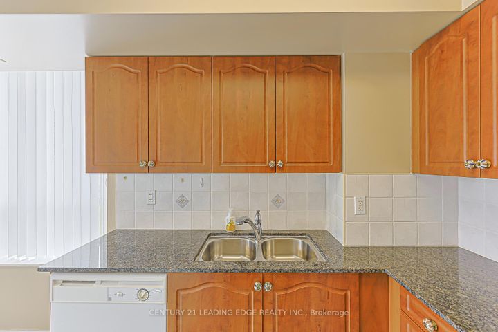 Photo 34 at 604 - 330 RED MAPLE Road, Langstaff, Richmond Hill