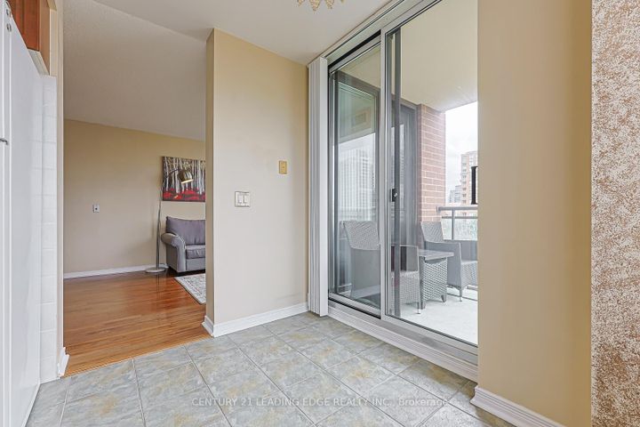 Photo 39 at 604 - 330 RED MAPLE Road, Langstaff, Richmond Hill
