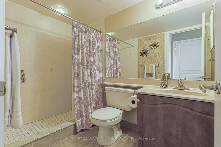 Photo 46 at 604 - 330 RED MAPLE Road, Langstaff, Richmond Hill