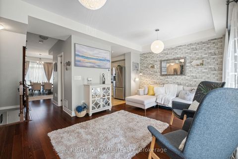 Photo 7 at 873 New Westminster Drive, Beverley Glen, Vaughan