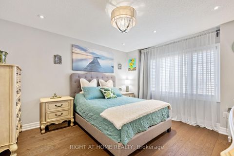 Photo 25 at 873 New Westminster Drive, Beverley Glen, Vaughan