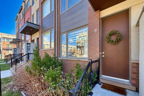 Photo 2 at 9 Thomas Mulholland Drive, CFB, Toronto