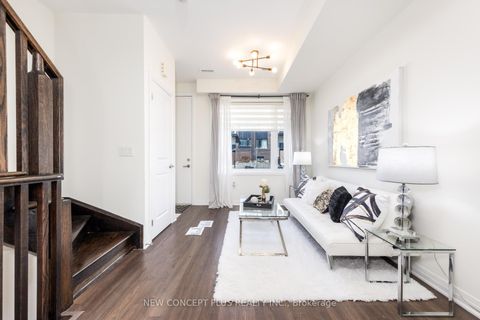 Photo 4 at 9 Thomas Mulholland Drive, CFB, Toronto