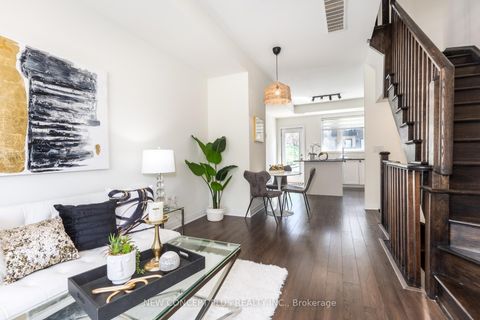 Photo 6 at 9 Thomas Mulholland Drive, CFB, Toronto