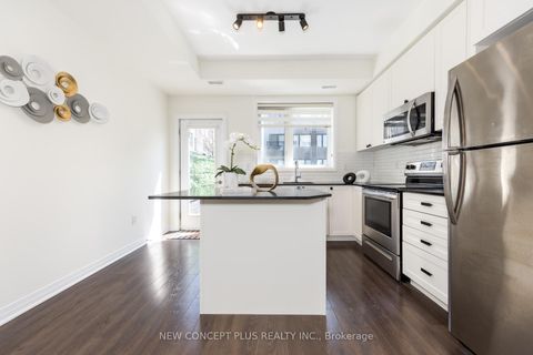 Photo 9 at 9 Thomas Mulholland Drive, CFB, Toronto