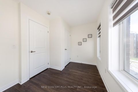 Photo 14 at 9 Thomas Mulholland Drive, CFB, Toronto