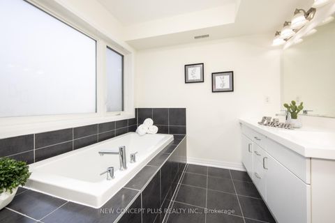 Photo 24 at 9 Thomas Mulholland Drive, CFB, Toronto