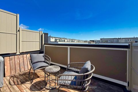 Photo 32 at 9 Thomas Mulholland Drive, CFB, Toronto