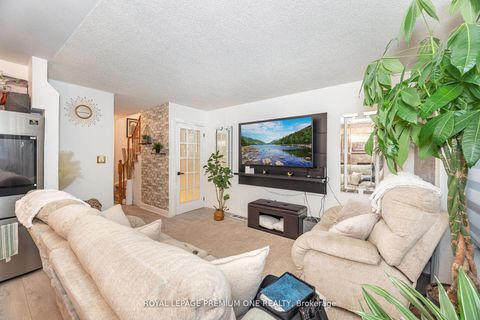 Photo 7 at 47 Triple Crown Avenue, Clairville, Toronto