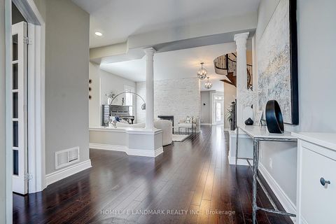 Photo 4 at 42 Hogaboom Avenue, Bayview Northeast, Aurora