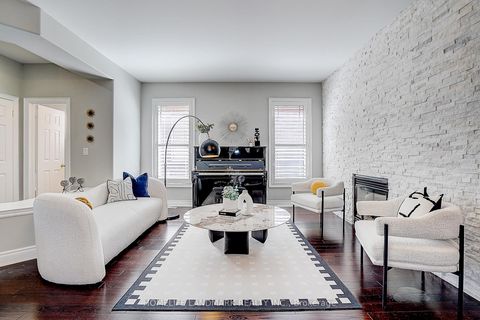 Photo 5 at 42 Hogaboom Avenue, Bayview Northeast, Aurora