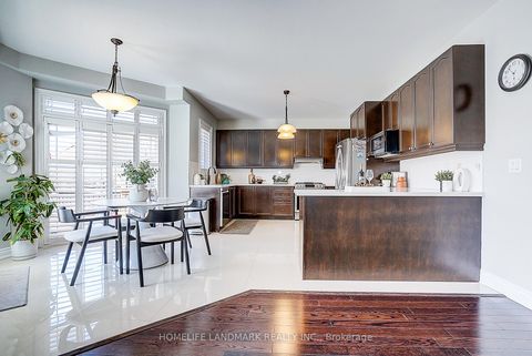 Photo 8 at 42 Hogaboom Avenue, Bayview Northeast, Aurora