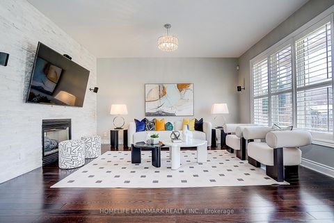 Photo 9 at 42 Hogaboom Avenue, Bayview Northeast, Aurora