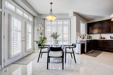 Photo 10 at 42 Hogaboom Avenue, Bayview Northeast, Aurora