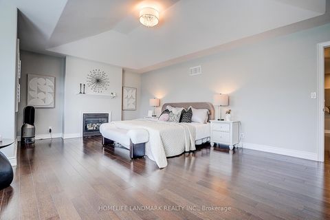 Photo 19 at 42 Hogaboom Avenue, Bayview Northeast, Aurora