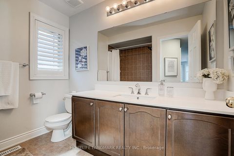 Photo 25 at 42 Hogaboom Avenue, Bayview Northeast, Aurora