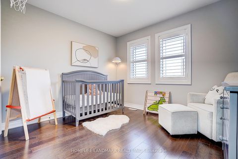 Photo 28 at 42 Hogaboom Avenue, Bayview Northeast, Aurora