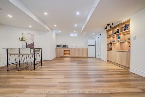 Photo 30 at 42 Hogaboom Avenue, Bayview Northeast, Aurora