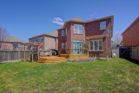 Photo 37 at 42 Hogaboom Avenue, Bayview Northeast, Aurora