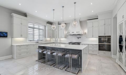 Photo 4 at 320 TORREY PINES Road, Kleinburg, Vaughan