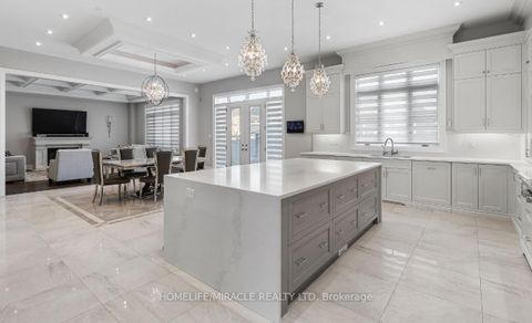 Photo 5 at 320 TORREY PINES Road, Kleinburg, Vaughan