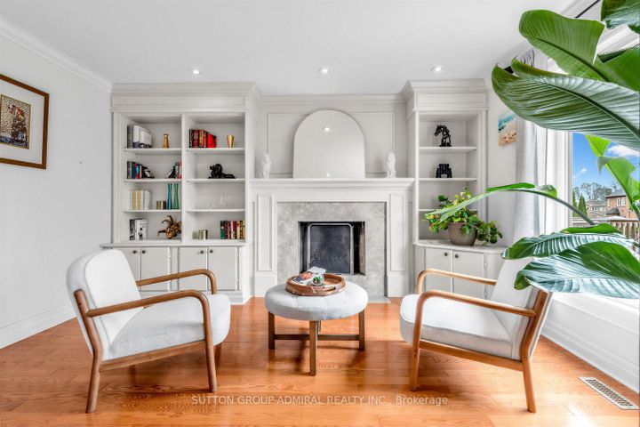 Photo 10 at 68 Redondo Drive, Beverley Glen, Vaughan