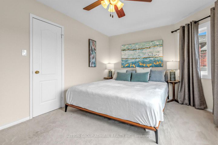 Photo 18 at 68 Redondo Drive, Beverley Glen, Vaughan