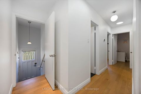 Photo 15 at 48 Marowyne Drive, Don Valley Village, Toronto
