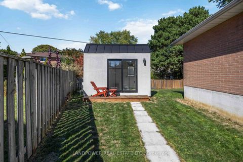 Photo 28 at 48 Marowyne Drive, Don Valley Village, Toronto