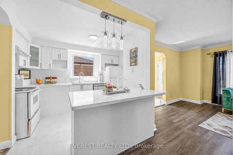 Photo 9 at 45 Kilgreggan Crescent, Bendale, Toronto