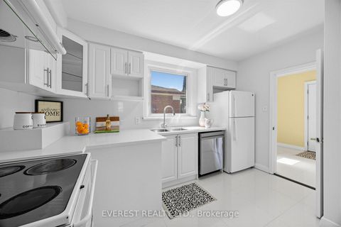 Photo 11 at 45 Kilgreggan Crescent, Bendale, Toronto