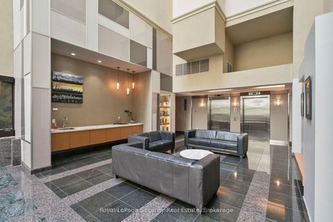 Photo 3 at 511 - 437 Roncesvalles Avenue, Roncesvalles, Toronto