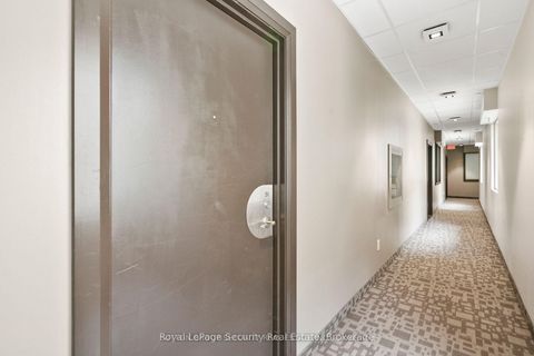 Photo 5 at 511 - 437 Roncesvalles Avenue, Roncesvalles, Toronto