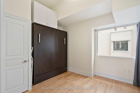 Photo 19 at 511 - 437 Roncesvalles Avenue, Roncesvalles, Toronto