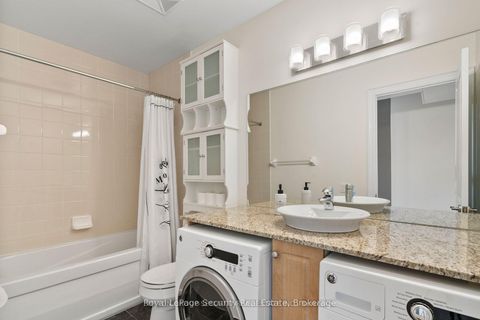 Photo 21 at 511 - 437 Roncesvalles Avenue, Roncesvalles, Toronto