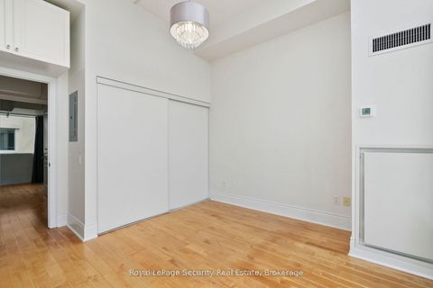 Photo 27 at 511 - 437 Roncesvalles Avenue, Roncesvalles, Toronto