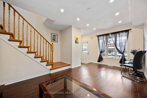 Photo 5 at 340 Flagstone Way, Woodland Hill, Newmarket