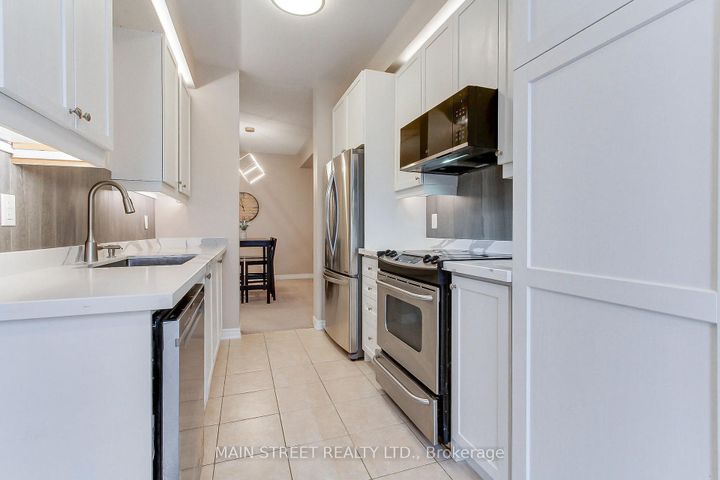 Photo 7 at 42 Courtland Crescent, Woodland Hill, Newmarket