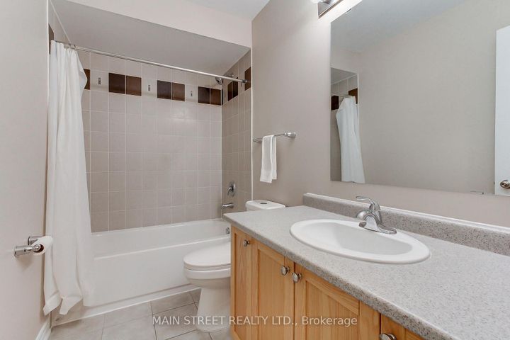 Photo 25 at 42 Courtland Crescent, Woodland Hill, Newmarket