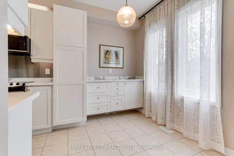 Photo 11 at 42 Courtland Crescent, Woodland Hill, Newmarket