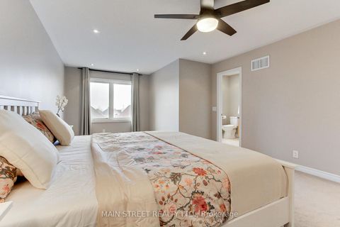 Photo 17 at 42 Courtland Crescent, Woodland Hill, Newmarket