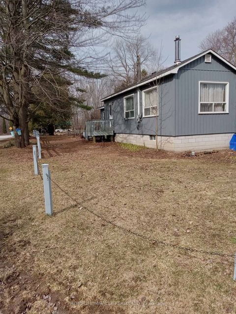 Photo 8 at 2 Della Street, Virginia, Georgina