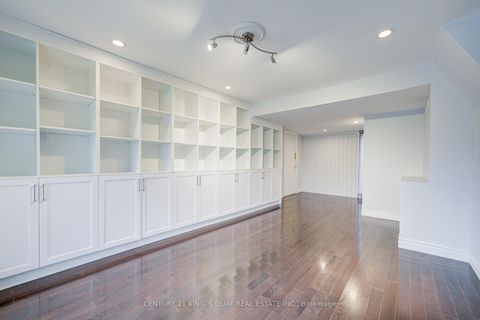 Photo 4 at 11 George Street, Sharon, East Gwillimbury