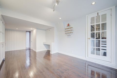 Photo 5 at 11 George Street, Sharon, East Gwillimbury