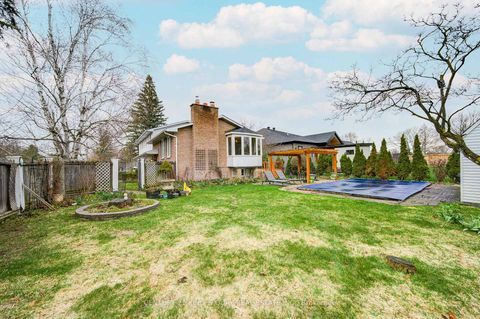 Photo 30 at 11 George Street, Sharon, East Gwillimbury