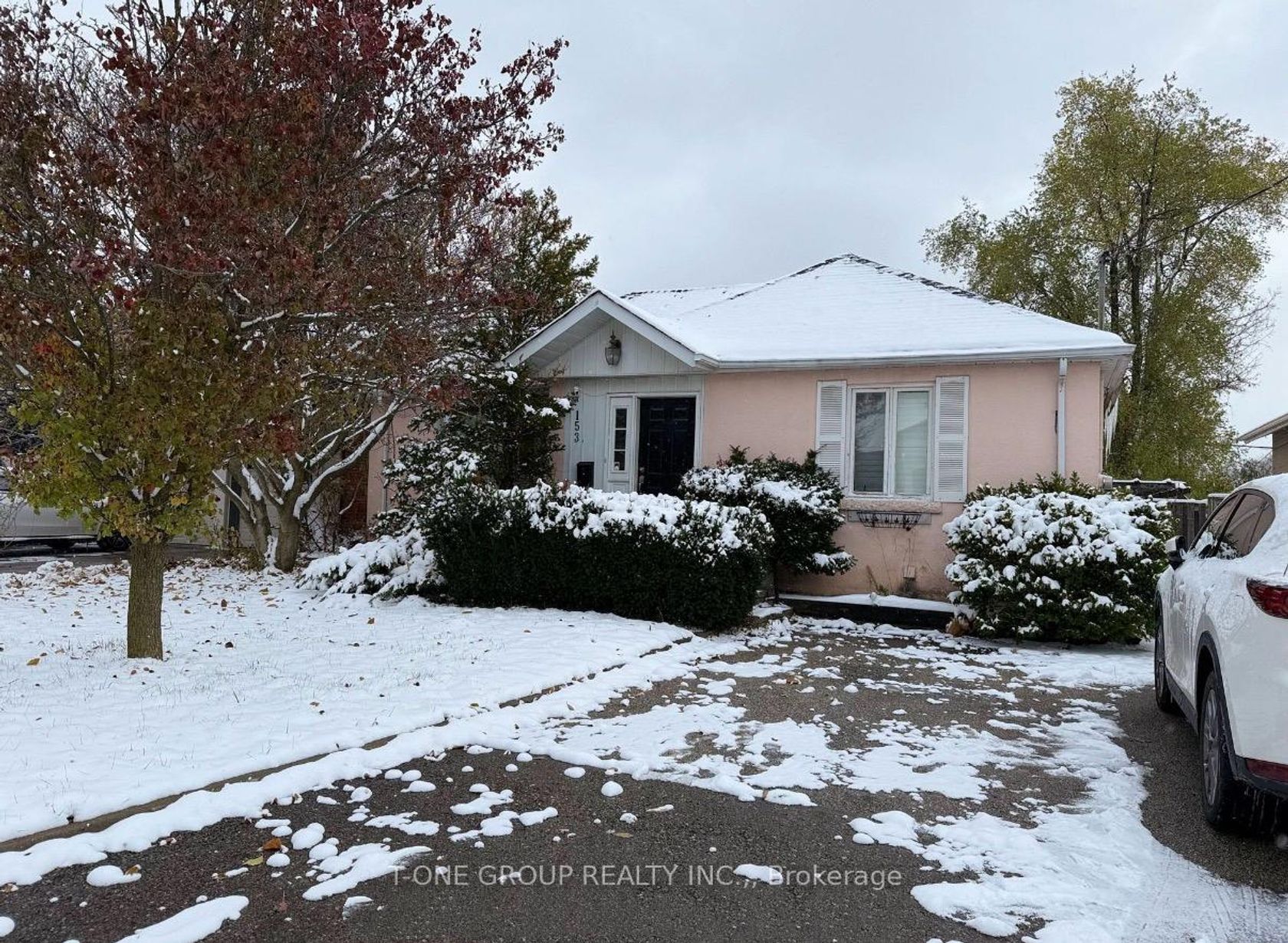 153 Connaught Avenue, Newtonbrook West, Toronto photo number 2